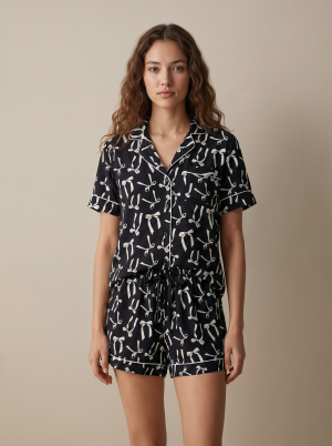 Կանացի Հավաքածու Վերնաշապիկ Կիսատաբատով Sillk Comfort