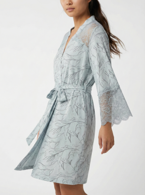 Կանացի Ժանյակով Խալաթ Տպագրած